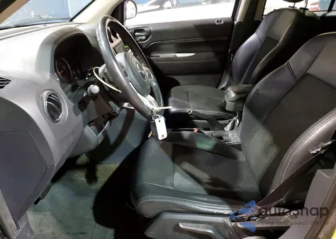 2016 Jeep Compass Latitude из США, поврежденный, VIN 1C4NJDEBXGD663891